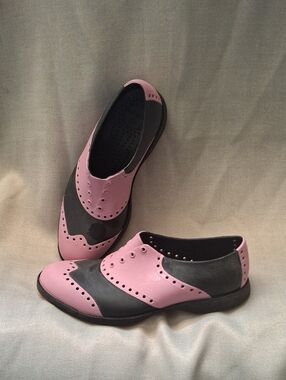 Biion Oxford Saddle Spikeless Golf Shoe - Pink/Black Sz 7